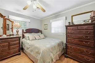 1766 Robinhood Dr, Burlington, NC 27217 - Photo 17