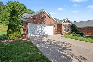 4261 Lumsden Ln, High Point, NC 27265 - Photo 3