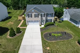 8009 Hill-N-Dale Dr, Kernersville, NC 27284 - Photo 1