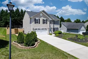 8009 Hill-N-Dale Dr, Kernersville, NC 27284 - Photo 3