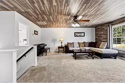 8009 Hill N Dale Drive, Kernersville, NC 27284 - Photo 21