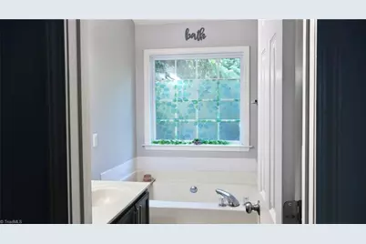 3700 Heather View Lane, Winston-Salem, NC 27127 - Photo 29
