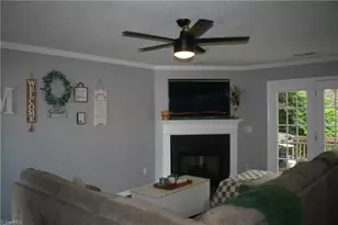 3700 Heather View Ln, Winston-Salem, NC 27127 - Photo 3