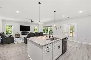 413 Lakewood Dr, Lexington, NC 27292 - Photo 19