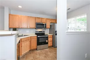 118 Malamute Ln, Greensboro, NC 27407 - Photo 7
