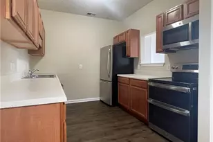 3009 Winston Dr, Burlington, NC 27215 - Photo 11
