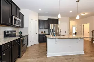 1629 Coopers Hawk Dr, Kernersville, NC 27284 - Photo 11