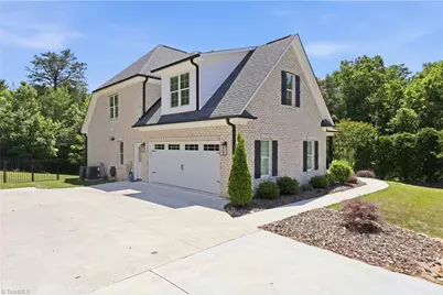 1481 Meadowlands Drive, Winston-Salem, NC 27107 - Photo 43
