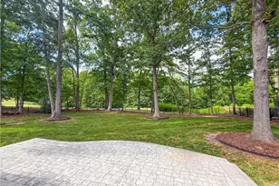 420 Inverness Dr, Winston-Salem, NC 27107 - Photo 7