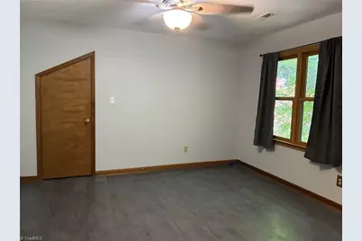4220 Hollowoak Court, Winston-Salem, NC 27104 - Photo 19