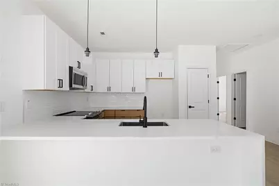 2219 Bradley Street, Greensboro, NC 27406 - Photo 5
