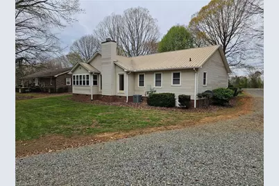5712 Holly Grove Road, Thomasville, NC 27360 - Photo 3