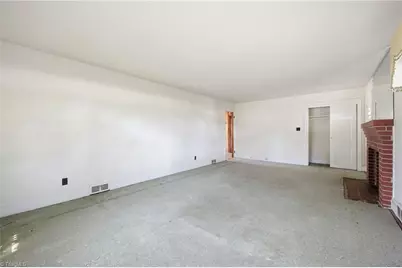 6628 University Parkway, Rural Hall, NC 27045 - Photo 5