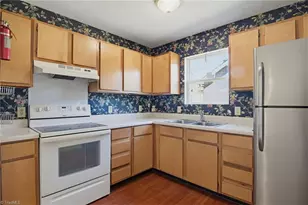 1528 Ambridge Ct, High Point, NC 27235 - Photo 11