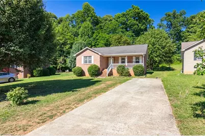 1528 Ambridge Court, High Point, NC 27235 - Photo 3