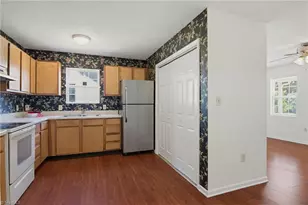 1528 Ambridge Ct, High Point, NC 27235 - Photo 9