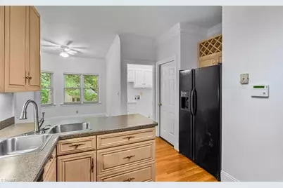 709 Bruton Place N, Greensboro, NC 27410 - Photo 11