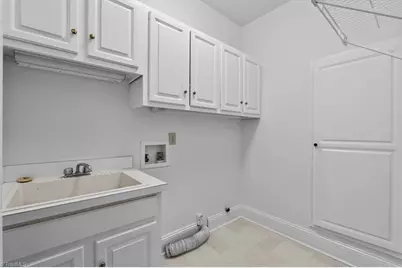 709 Bruton Place N, Greensboro, NC 27410 - Photo 13