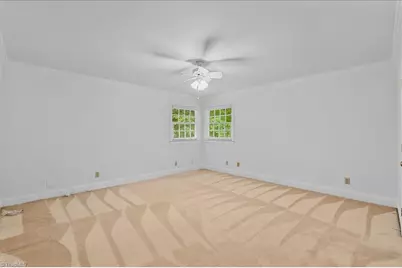 709 Bruton Place N, Greensboro, NC 27410 - Photo 31