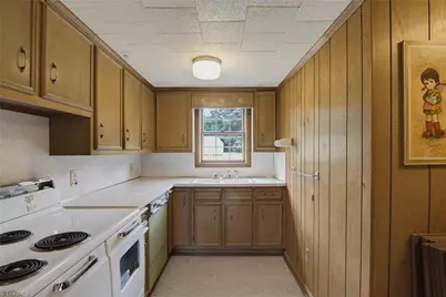 8003 Clinard Farms Road, High Point, NC 27265 - Photo 31