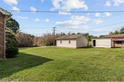 113 Jenny Lane, Pilot Mountain, NC 27041 - Photo 25