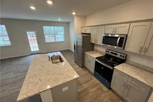 1310 Broholmer Ln, Greensboro, NC 27405 - Photo 13