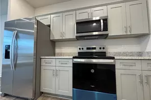1310 Broholmer Ln, Greensboro, NC 27405 - Photo 11