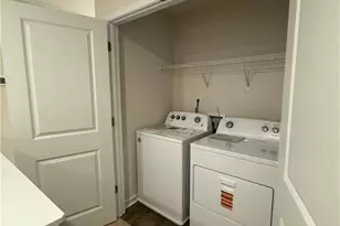1310 Broholmer Ln, Greensboro, NC 27405 - Photo 33