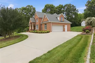 540 Hickory Dr, Salisbury, NC 28144 - Photo 5