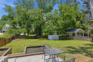 2304 Elizabeth Ave, Winston-Salem, NC 27103 - Photo 27