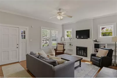 2304 Elizabeth Avenue, Winston-Salem, NC 27103 - Photo 3