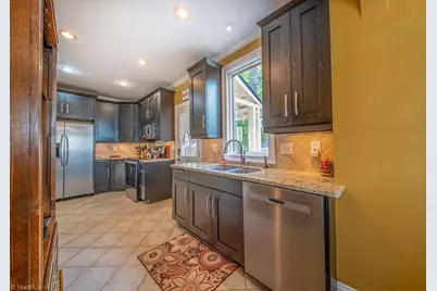 625 Fairmont Street, Greensboro, NC 27401 - Photo 11