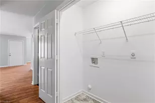 405 N Dudley St, Greensboro, NC 27401 - Photo 23