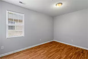 405 N Dudley St, Greensboro, NC 27401 - Photo 21
