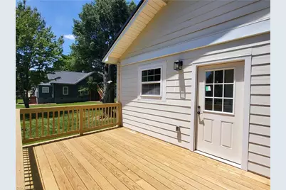 121 W Elm Street, Yadkinville, NC 27055 - Photo 25