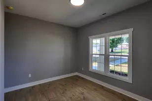 121 W Elm St, Yadkinville, NC 27055 - Photo 43