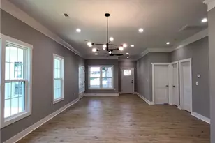 121 W Elm St, Yadkinville, NC 27055 - Photo 23