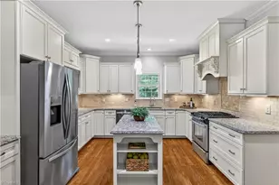 5414 Rambling Rd, Greensboro, NC 27409 - Photo 11