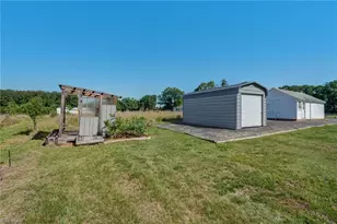 1580 Ashley Loop, Reidsville, NC 27320 - Photo 33