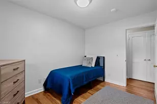 1210 Pembroke Rd, Greensboro, NC 27408 - Photo 29