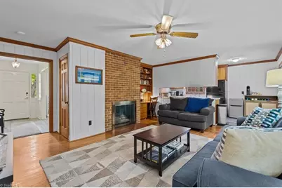 1210 Pembroke Road, Greensboro, NC 27408 - Photo 19