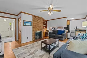 1210 Pembroke Rd, Greensboro, NC 27408 - Photo 19
