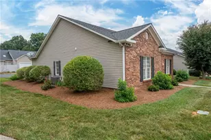 195 Stadium Oaks Dr, Clemmons, NC 27012 - Photo 5