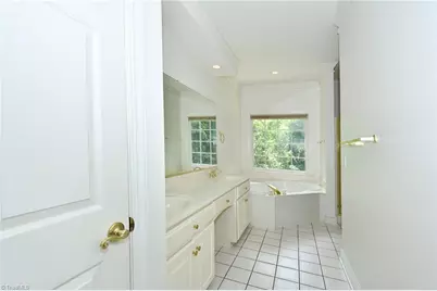 4244 Saddlewood Forest Drive, Winston-Salem, NC 27106 - Photo 13