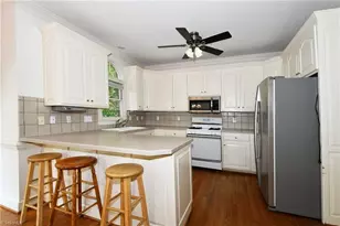 4244 Saddlewood Forest Dr, Winston-Salem, NC 27106 - Photo 5