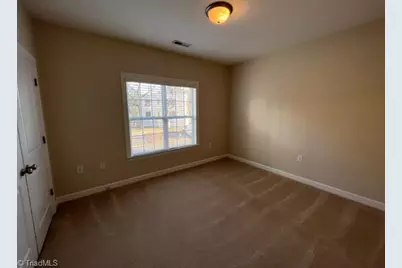 104 Sunset Circle #204, Greensboro, NC 27408 - Photo 11