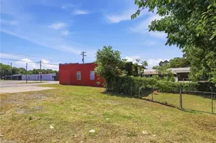611 Elm St, Graham, NC 27253 - Photo 5