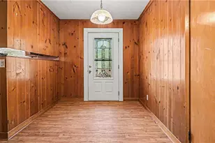 107 Hilltop Rd, Thomasville, NC 27360 - Photo 9
