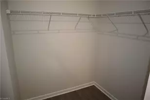 2912 Bainbridge Dr, Winston-Salem, NC 27105 - Photo 11