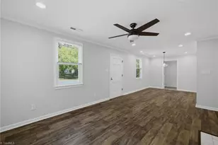 1109 Cleburne St, Greensboro, NC 27408 - Photo 7